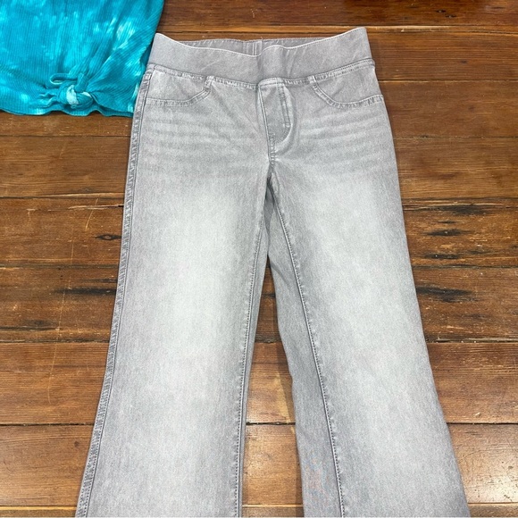 Colorful back to school Clothing Bundle 10/12 - Picture 8 of 11